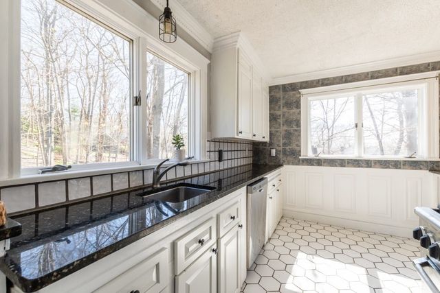 167-169 Walker Rd, Swampscott, MA 01907