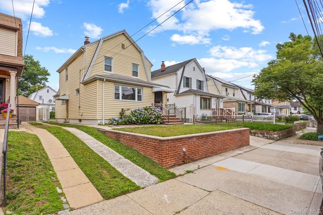 8973 215th Street, Queens Village, NY 11427