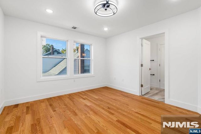 459 Washington Avenue, Rutherford, NJ 07070