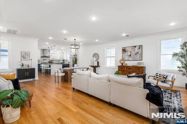 459 Washington Avenue, Rutherford, NJ 07070