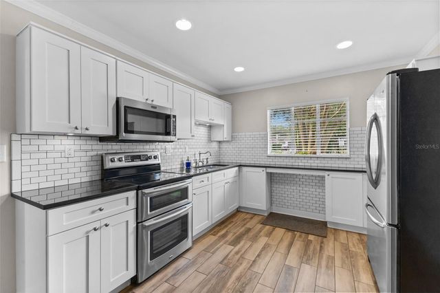 4009 W SAN RAFAEL STREET, Tampa, FL 33629
