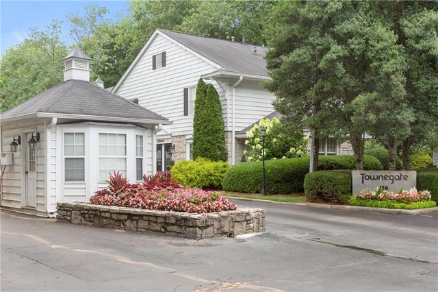 136 Peachtree Memorial NW Drive NJ10, Atlanta, GA 30309