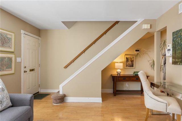 136 Peachtree Memorial NW Drive NJ10, Atlanta, GA 30309