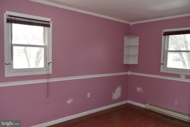 5 LOCUST CIR, Etters, PA 17319