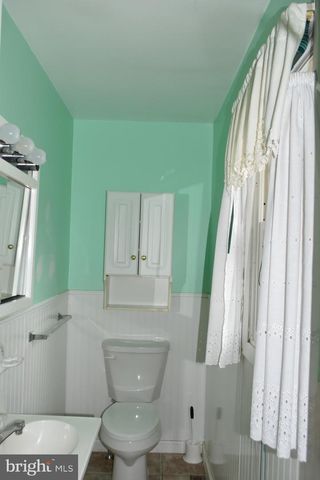 5 LOCUST CIR, Etters, PA 17319