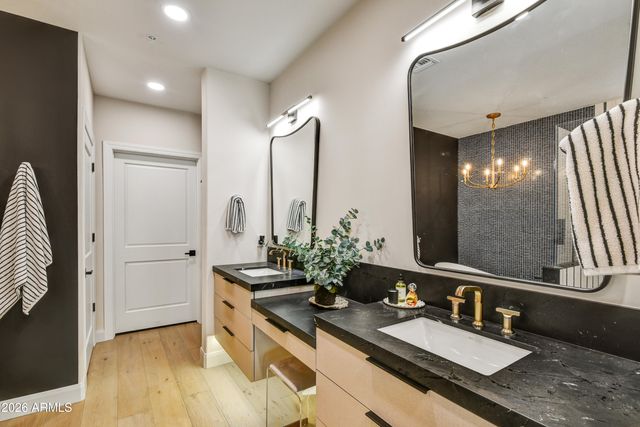 4909 N WOODMERE FAIRWAY -- 1012, Scottsdale, AZ 85251