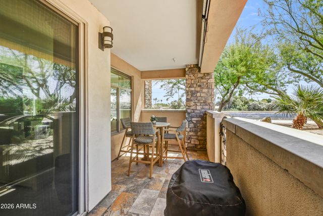 4909 N WOODMERE FAIRWAY -- 1012, Scottsdale, AZ 85251