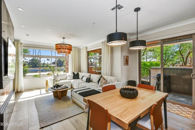 4909 N WOODMERE FAIRWAY -- 1012, Scottsdale, AZ 85251