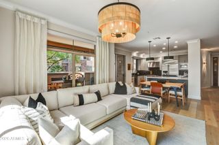 4909 N WOODMERE FAIRWAY -- 1012, Scottsdale, AZ 85251