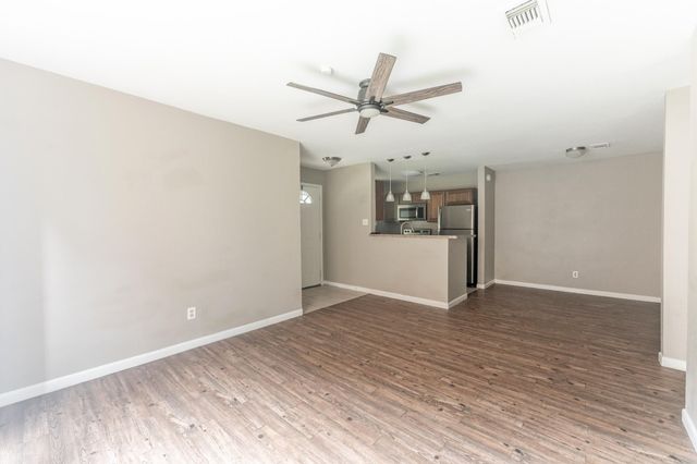 2402 Sycamore Avenue A1, Huntsville, TX 77340