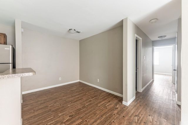 2402 Sycamore Avenue A1, Huntsville, TX 77340