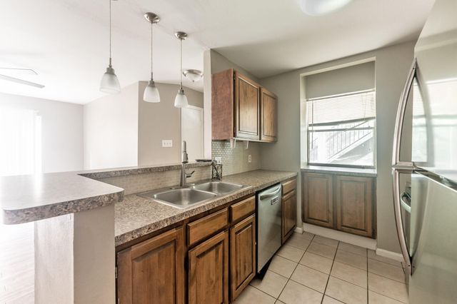 2402 Sycamore Avenue A1, Huntsville, TX 77340
