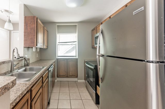 2402 Sycamore Avenue A1, Huntsville, TX 77340