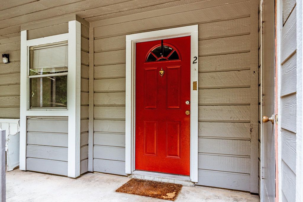 2402 Sycamore Avenue A1, Huntsville, TX 77340