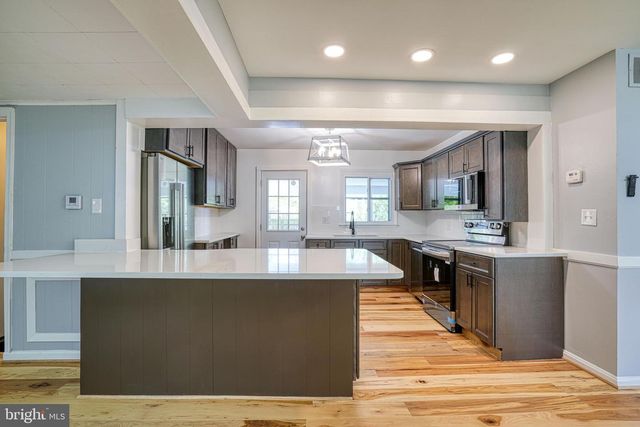 10 BAY VIEW AVE, Cambridge, MD 21613