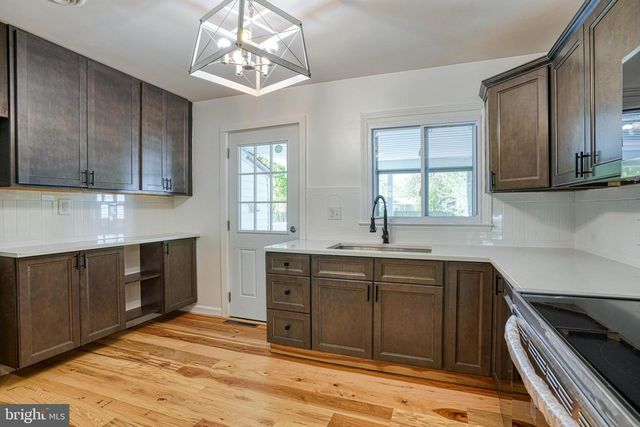 10 BAY VIEW AVE, Cambridge, MD 21613