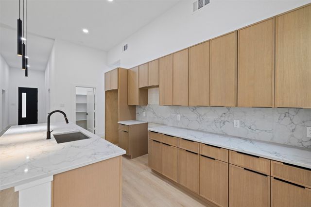 1123 RIVERWOOD, Dallas, TX 75217