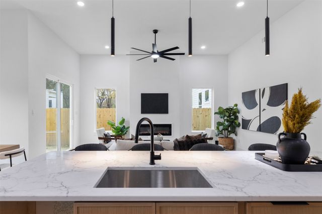 1123 RIVERWOOD, Dallas, TX 75217