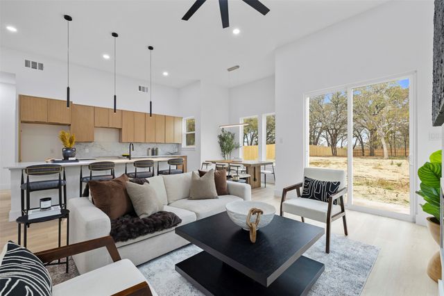 1123 RIVERWOOD, Dallas, TX 75217