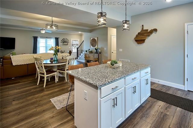 285 Steve Circle, Hurricane, WV 25526