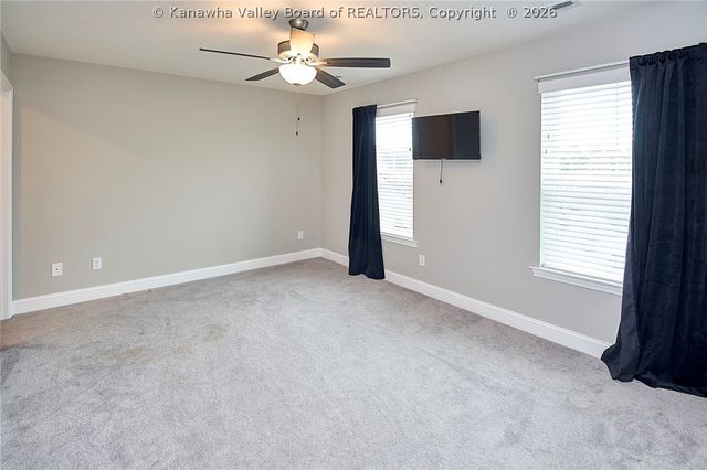 285 Steve Circle, Hurricane, WV 25526