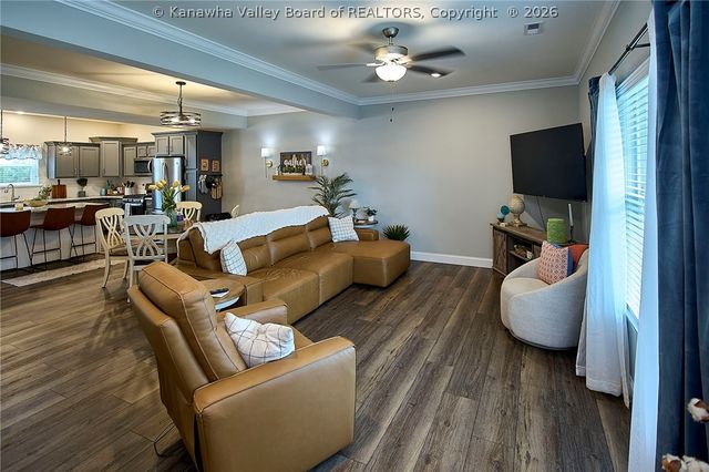 285 Steve Circle, Hurricane, WV 25526