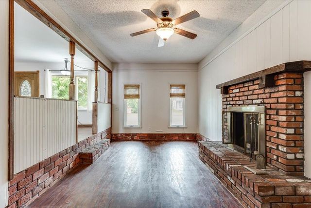 3328 S Chase, Wichita, KS 67217