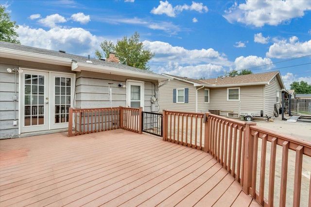 3328 S Chase, Wichita, KS 67217