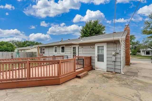 3328 S Chase, Wichita, KS 67217