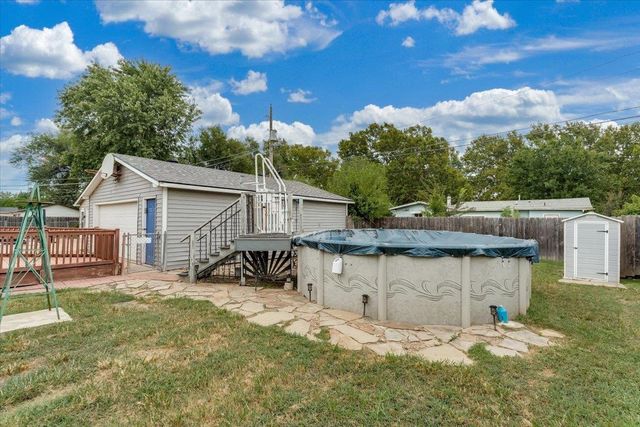 3328 S Chase, Wichita, KS 67217