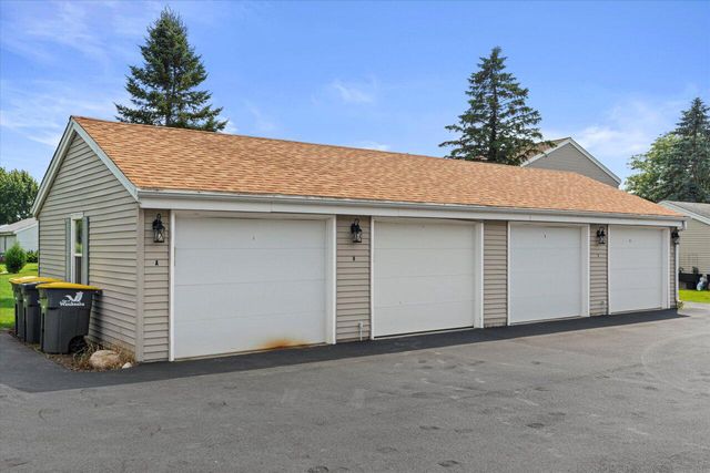 119 E Rivera DRIVE #A, Waukesha, WI 53189