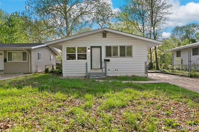 10414 Melvich Drive, St Louis, MO 63137