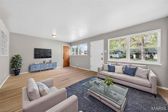 10414 Melvich Drive, St Louis, MO 63137