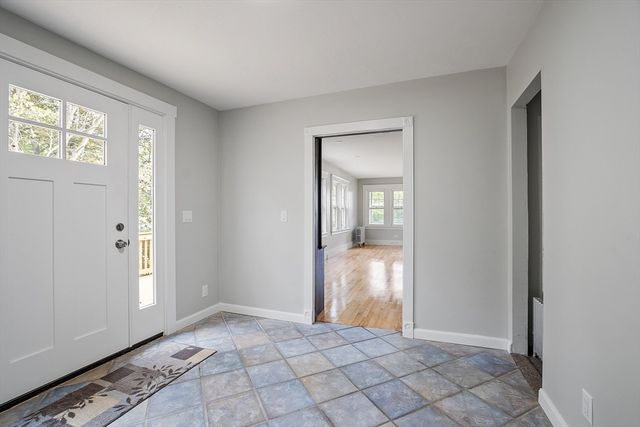 43 High St, Leominster, MA 01453