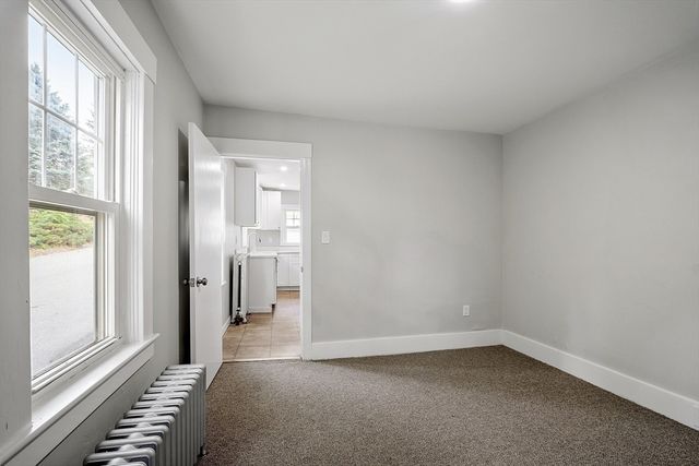 43 High St, Leominster, MA 01453