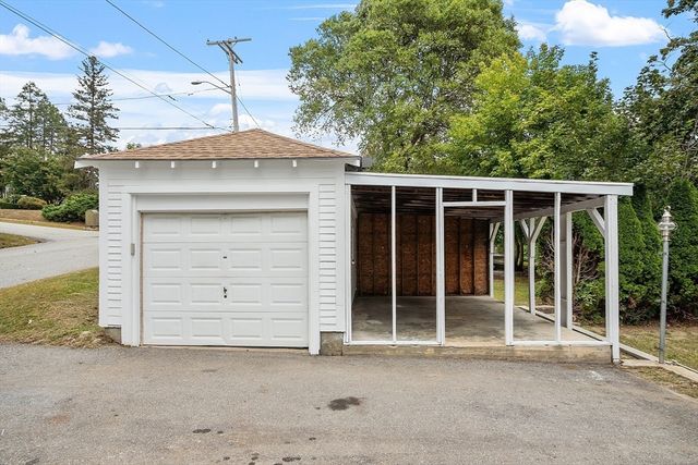 43 High St, Leominster, MA 01453