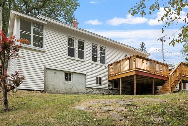 43 High St, Leominster, MA 01453