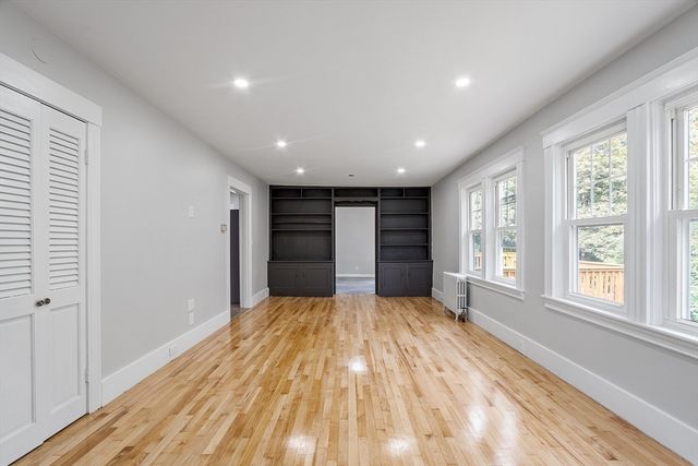 43 High St, Leominster, MA 01453