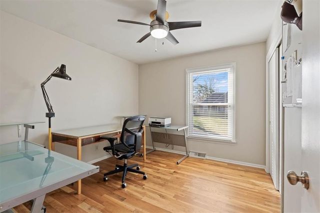 7916 W 98th Terrace, Overland Park, KS 66212