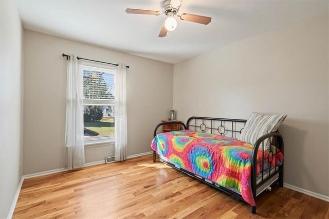 7916 W 98th Terrace, Overland Park, KS 66212