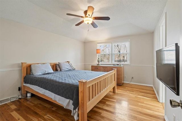 7916 W 98th Terrace, Overland Park, KS 66212