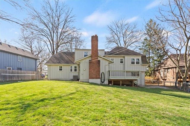 7916 W 98th Terrace, Overland Park, KS 66212