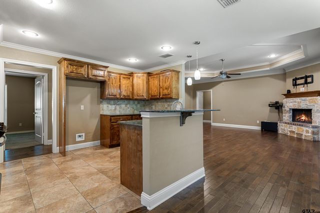 2312 Pittman Ln., Lindale, TX 75771