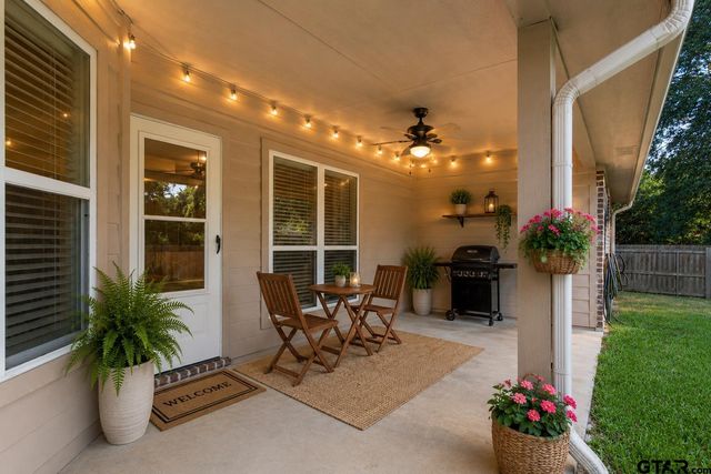 2312 Pittman Ln., Lindale, TX 75771