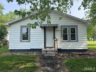 1720 E Cornell Avenue, Muncie, IN 47303