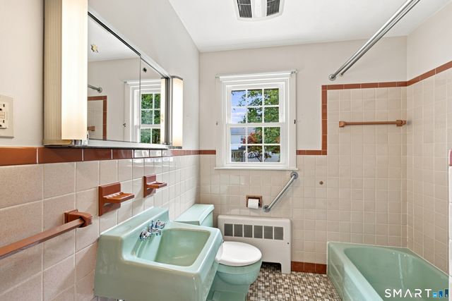 47 Maurice Street, Bristol, CT 06010