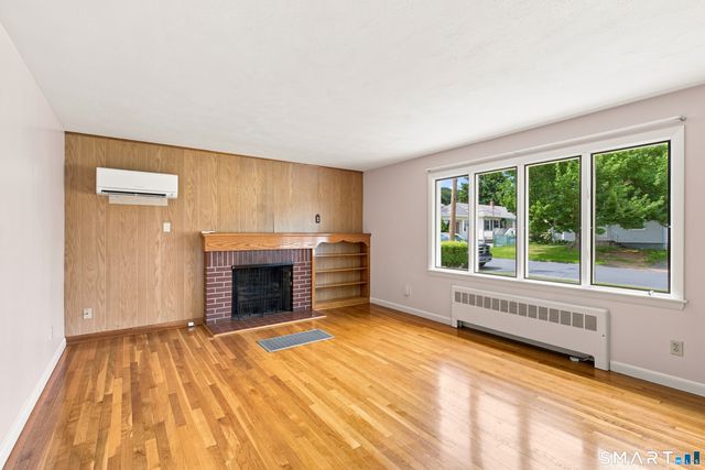 47 Maurice Street, Bristol, CT 06010
