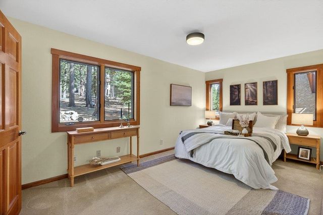 12964 Falcon Point Place, Truckee, CA 96161