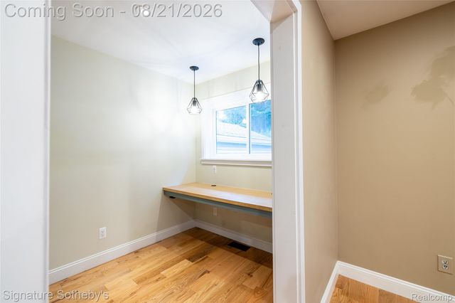 818 N Main Street, Milford Village, MI 48381