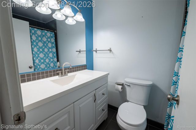818 N Main Street, Milford Village, MI 48381